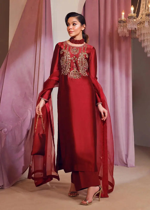 Mahum Asad | Forever and Ever Formals | La Bella - Hoorain Designer Wear - Pakistani Ladies Branded Stitched Clothes in United Kingdom, United states, CA and Australia