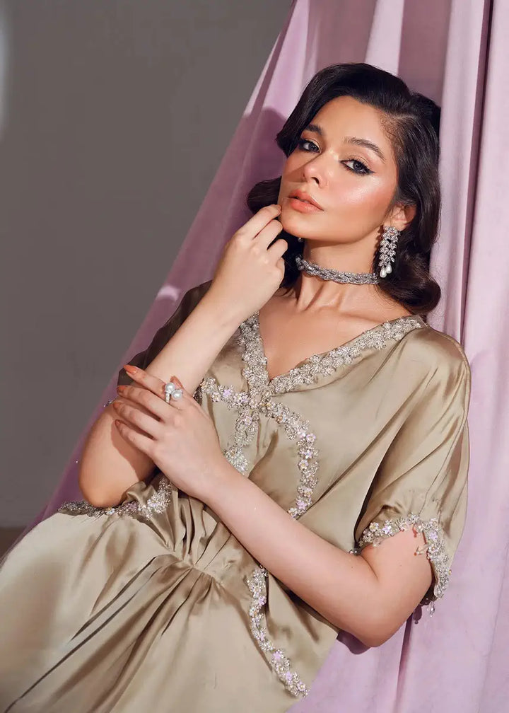 Mahum Asad | Forever and Ever Formals | Groove - Hoorain Designer Wear - Pakistani Ladies Branded Stitched Clothes in United Kingdom, United states, CA and Australia