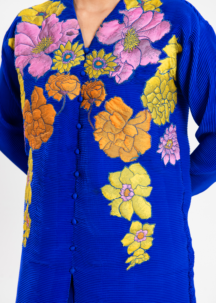 Maria Osama Khan | Claire Pleated Silk | Azure - Hoorain Designer Wear - Pakistani Ladies Branded Stitched Clothes in United Kingdom, United states, CA and Australia