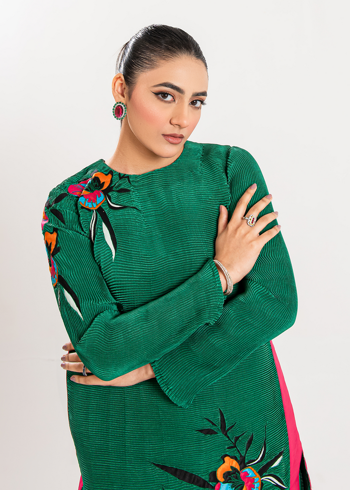 Maria Osama Khan | Claire Pleated Silk | Ivy - Hoorain Designer Wear - Pakistani Ladies Branded Stitched Clothes in United Kingdom, United states, CA and Australia
