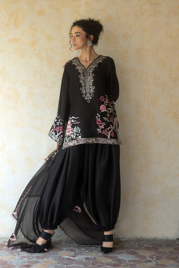Zainab Chottani | Summer Edition 26 | Midnight Reverie