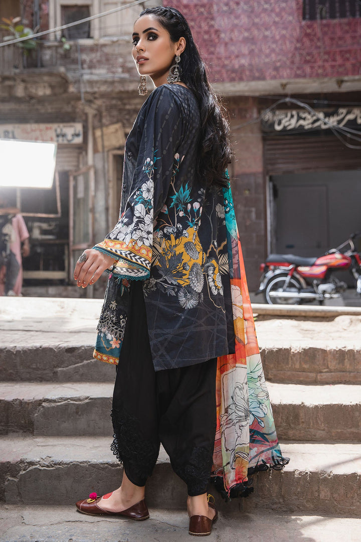 Motifz | Amal Luxury Lawn | 2943 - Hoorain Designer Wear - Pakistani Ladies Branded Stitched Clothes in United Kingdom, United states, CA and Australia