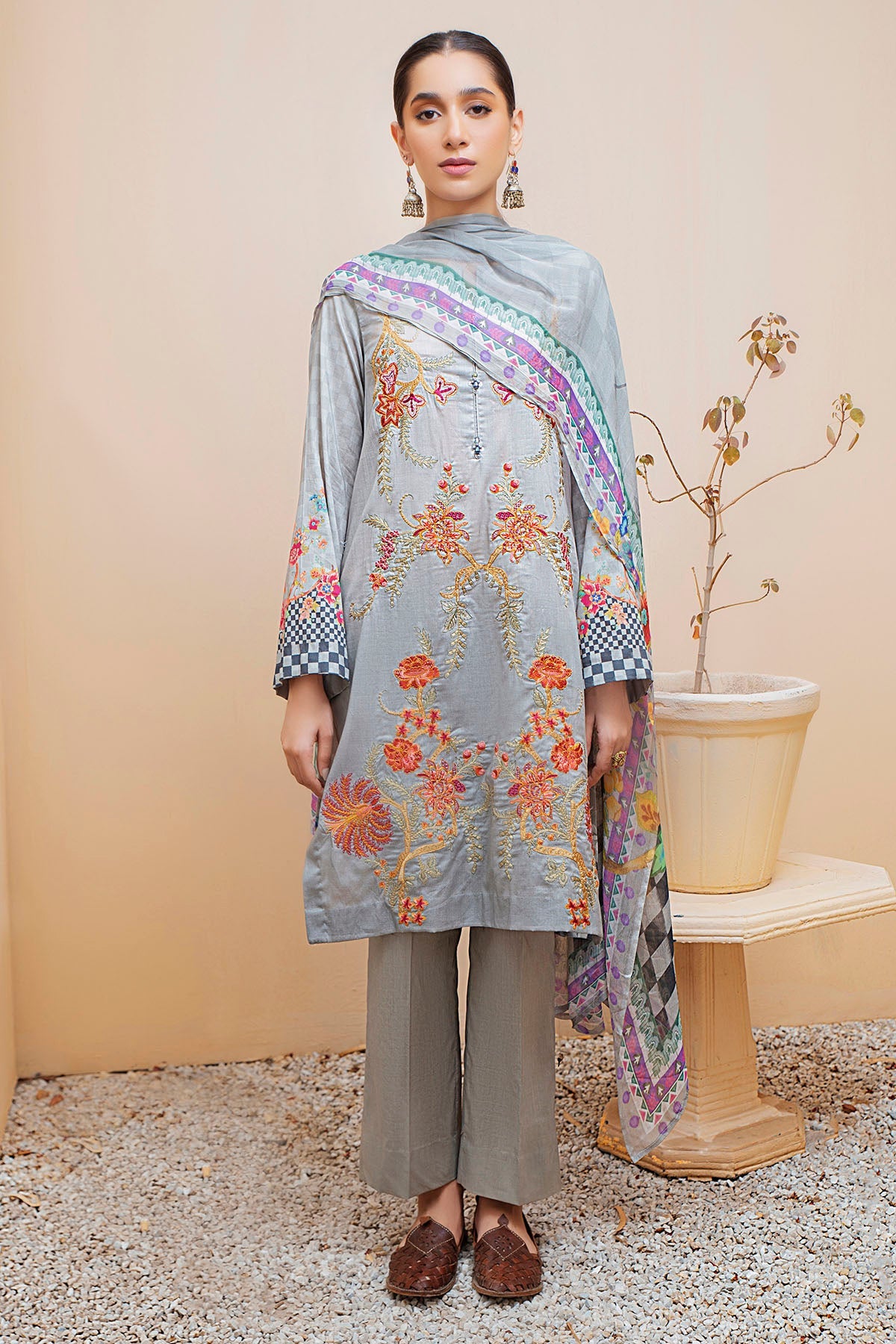 Motifz | Amal Luxury Lawn | 2952 - Pakistani Clothes for women, in United Kingdom and United States