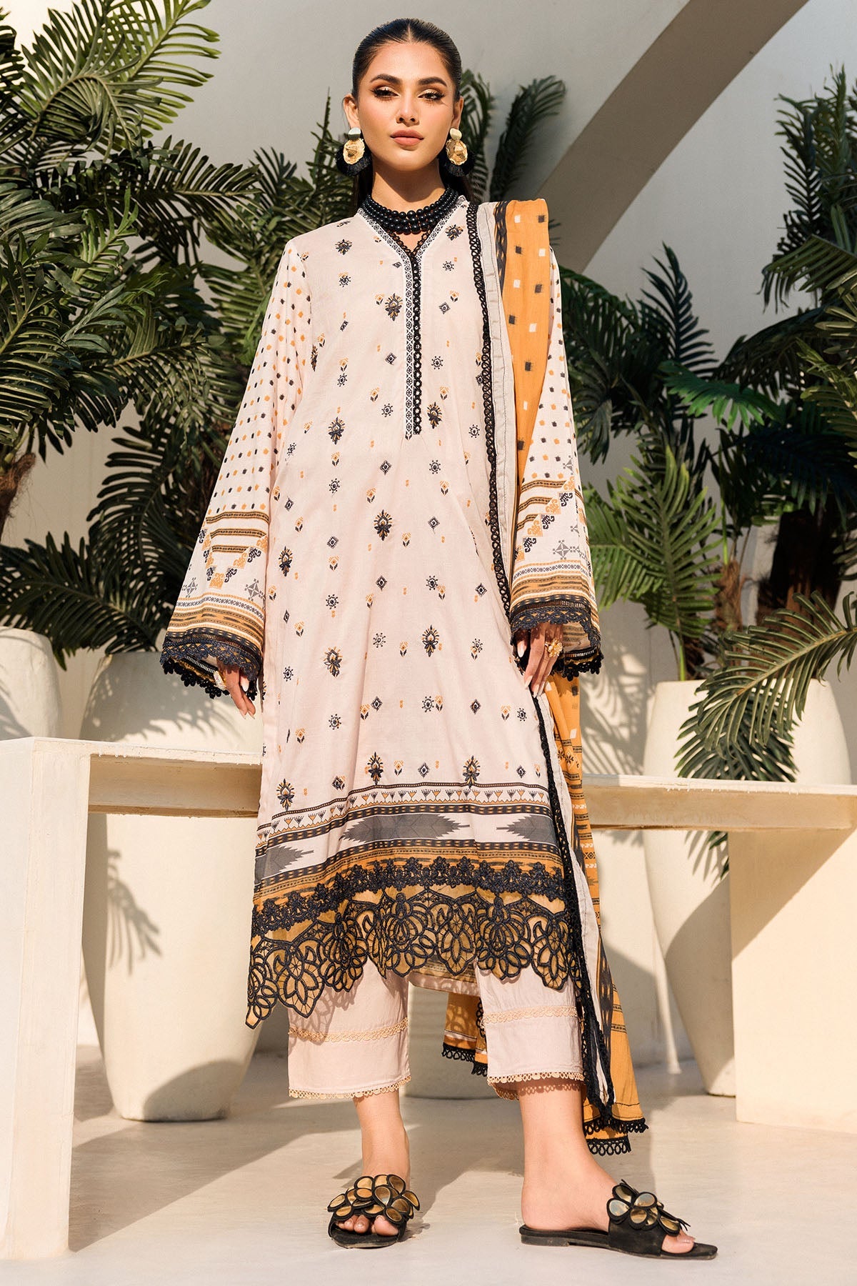 Motifz | Umang Luxury Lawn | A-02 - Pakistani Clothes for women, in United Kingdom and United States