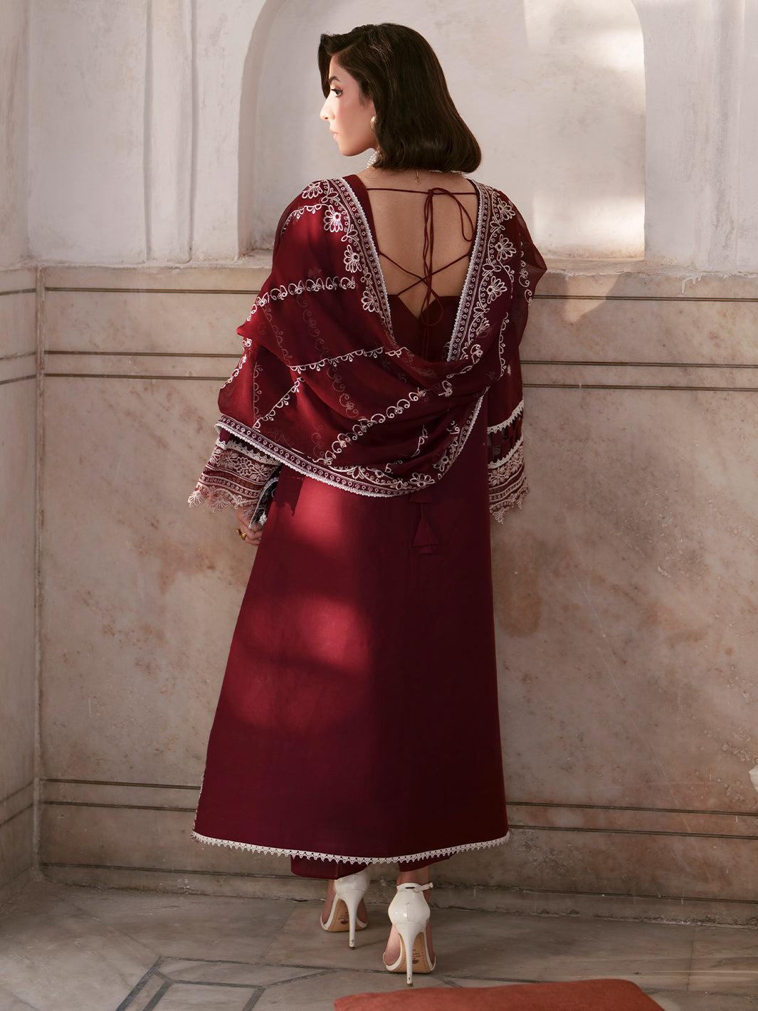 Mahnur | Nilofer Luxury Lawn 26 | NL-08