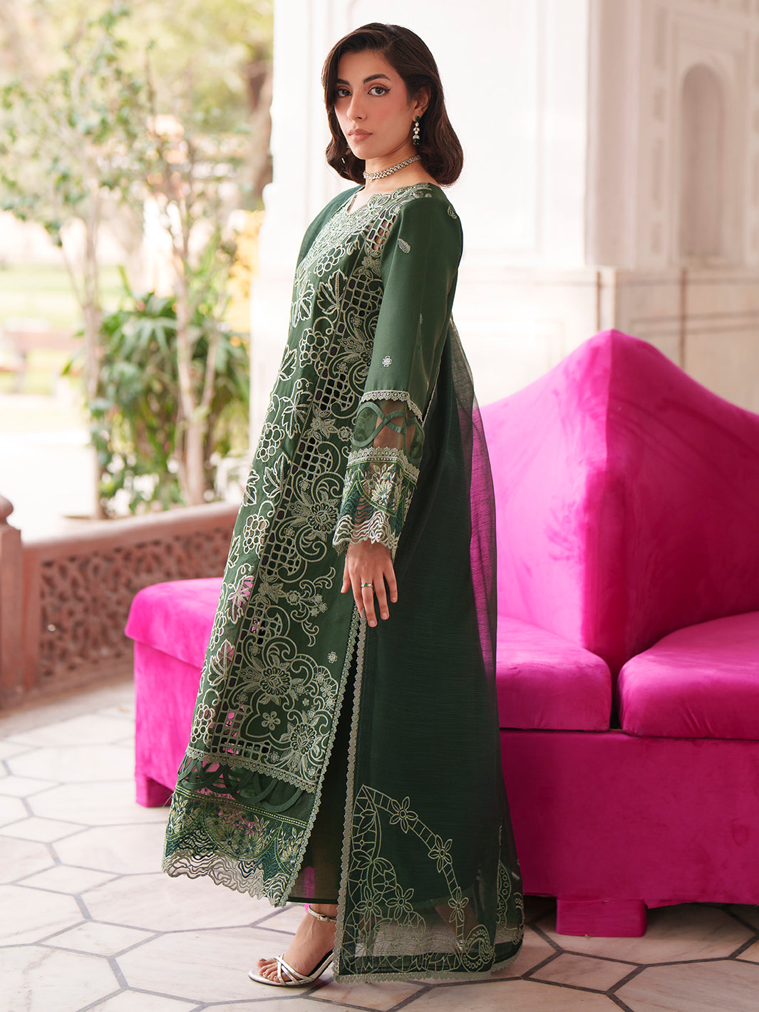 Mahnur | Nilofer Luxury Lawn 26 | NL-09