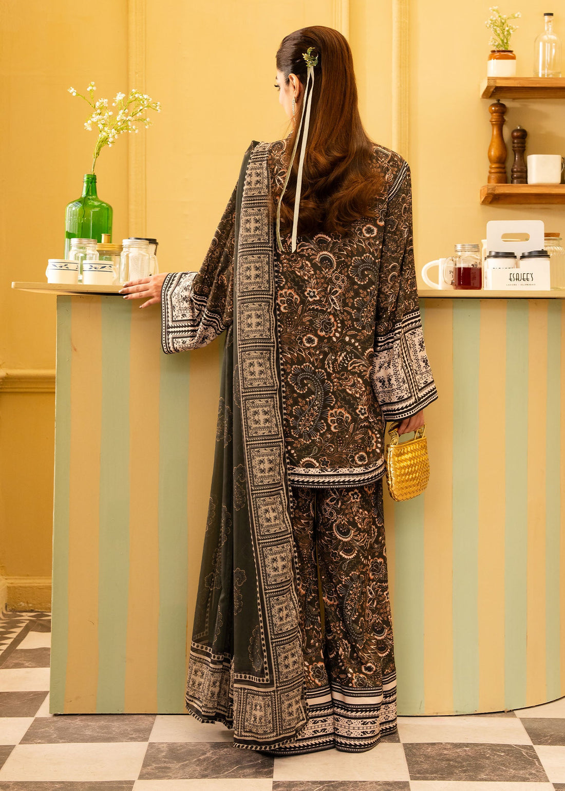Maria Osama Khan | Retro 26 | Solene