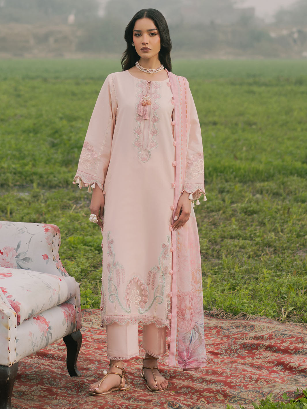 Izel | Dareen Luxury Lawn 25 | PARIZAH