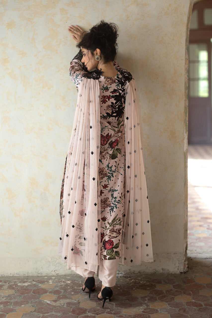 Zainab Chottani | Summer Edition 26 | Powder Serene