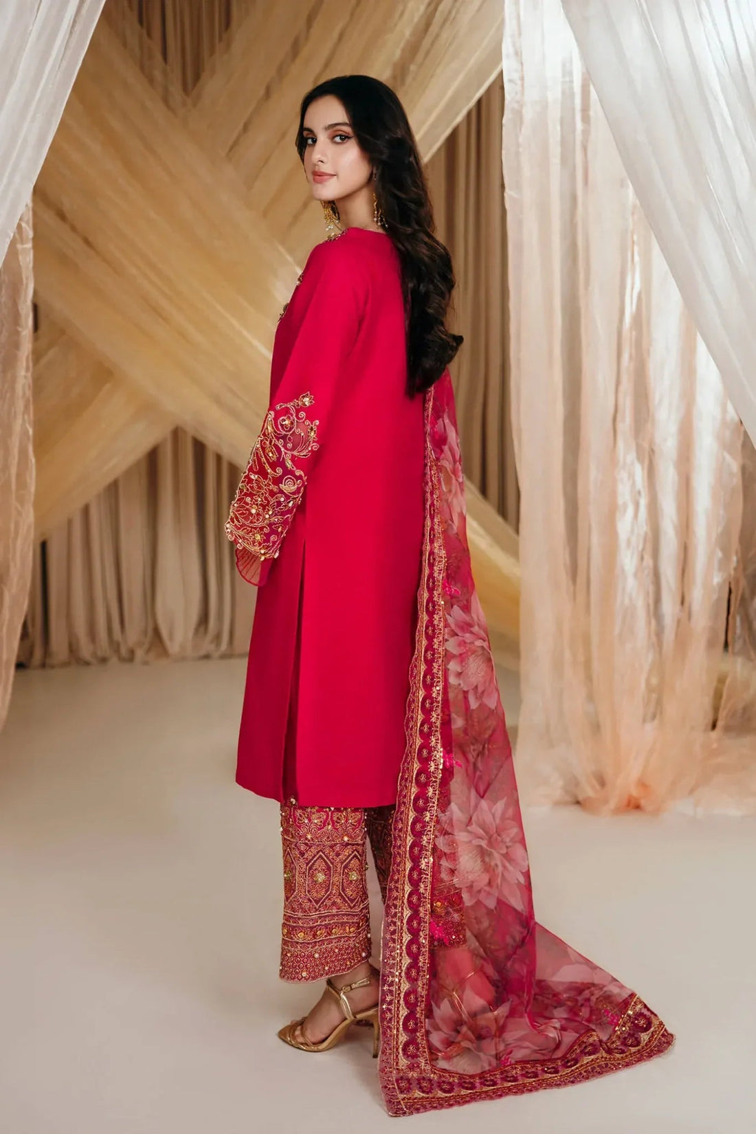 Musferah Saad | Mystere Formals | Radiant Bloom