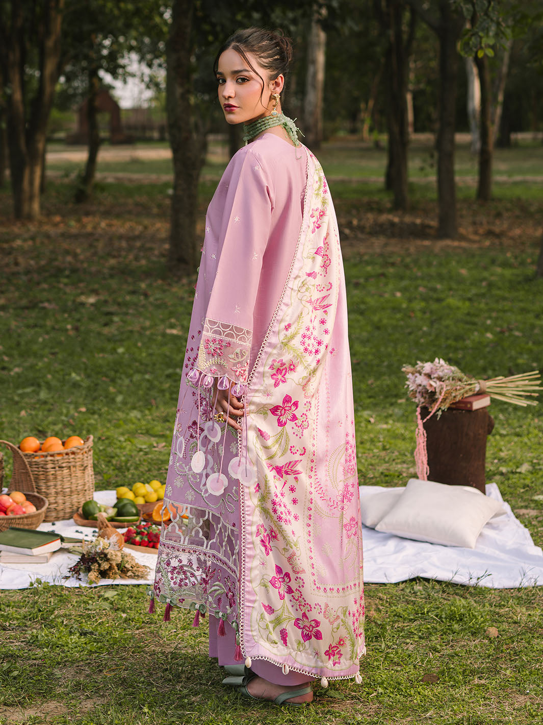 Mahnur | Dahlia Luxury Lawn 25 | Rosa