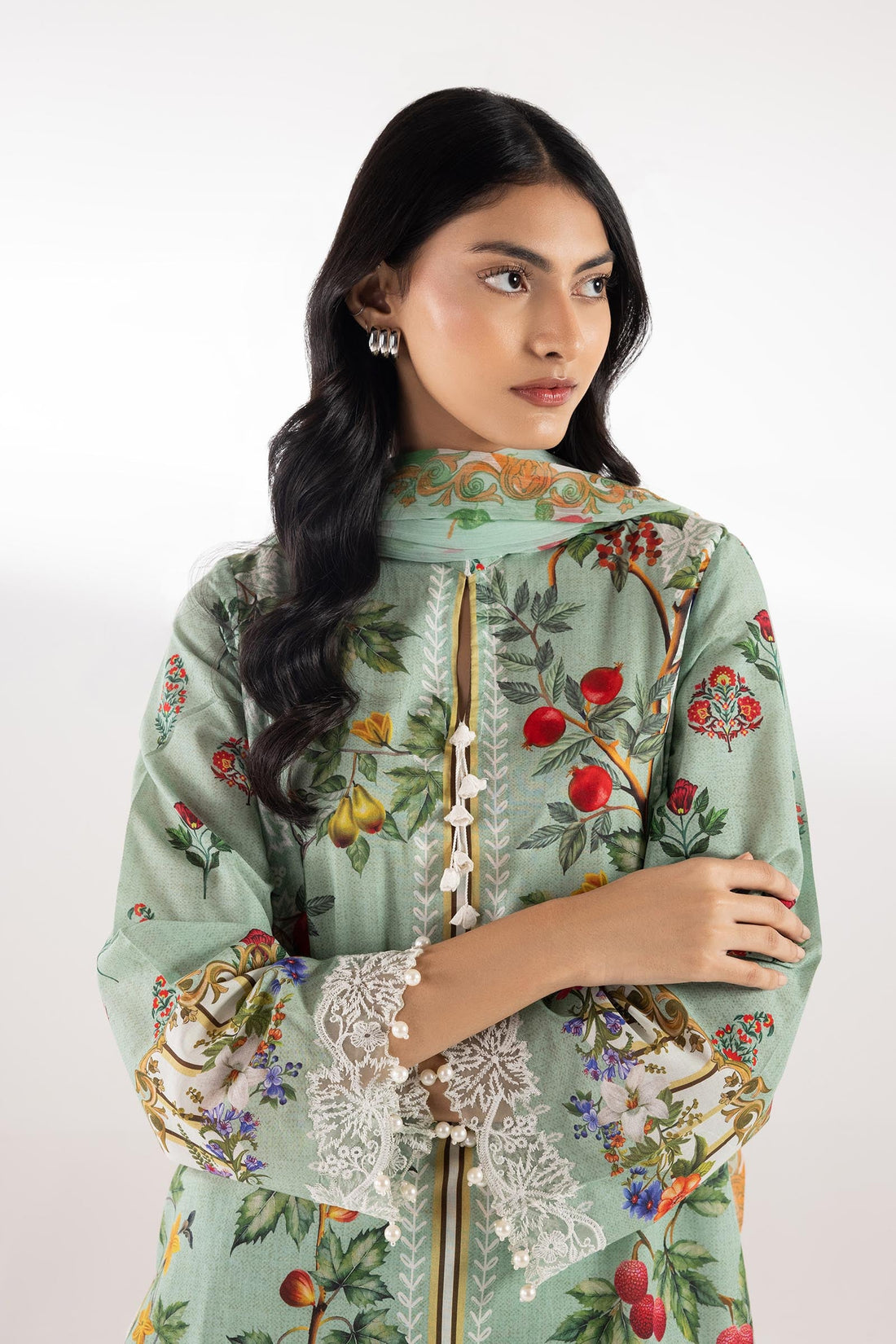 Sana Safinaz | Luxury Pret | Lawn Muzlin Suit SC26MUZ204BP3