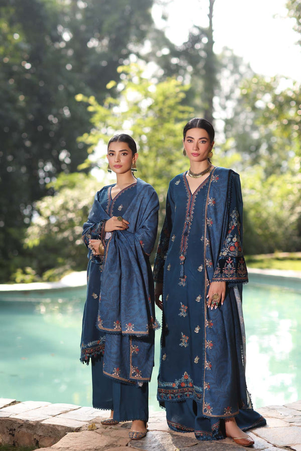 Noor by Saadia Asad | Suzaankari Winter 24 | D08