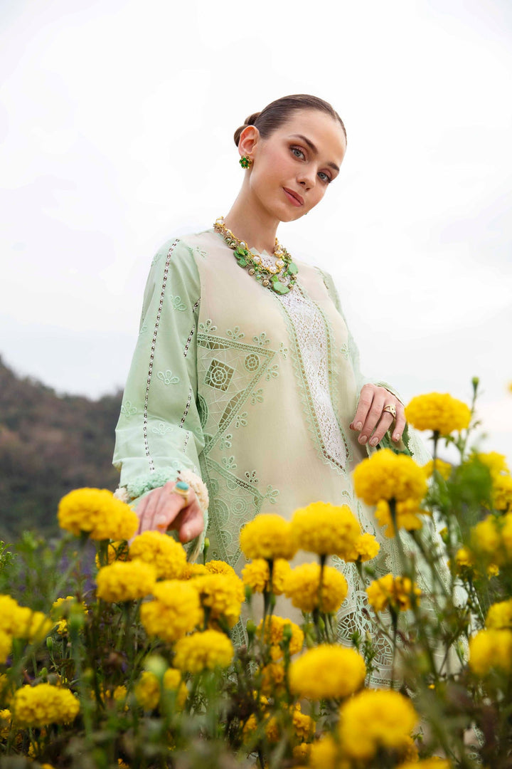 Sable Vogue | Luxury Lawn 24 | Nisa - Hoorain Designer Wear - Pakistani Ladies Branded Stitched Clothes in United Kingdom, United states, CA and Australia