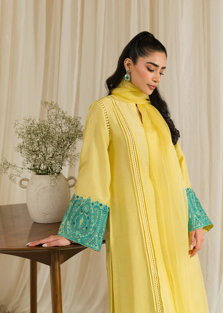 Sadaf Fawad Khan | Eid Pret 24 | Naz - Hoorain Designer Wear - Pakistani Ladies Branded Stitched Clothes in United Kingdom, United states, CA and Australia