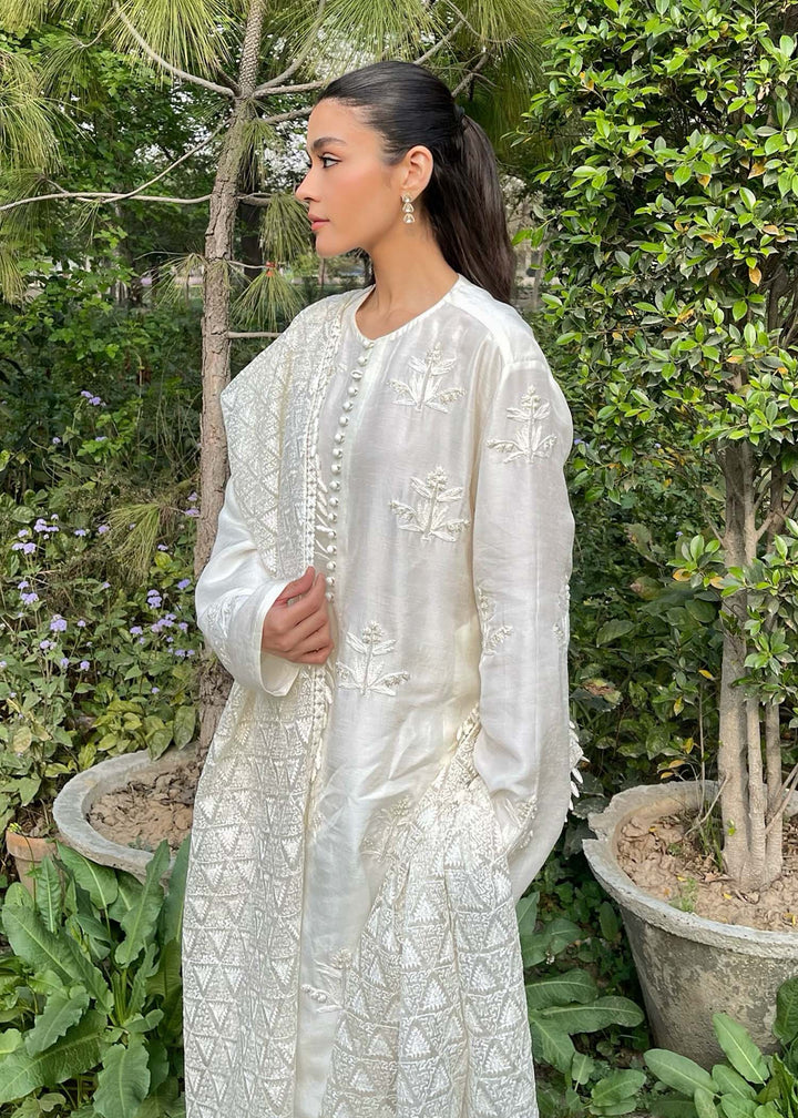 Sadaf Fawad Khan | Eid Pret 24 | Feray - Hoorain Designer Wear - Pakistani Ladies Branded Stitched Clothes in United Kingdom, United states, CA and Australia