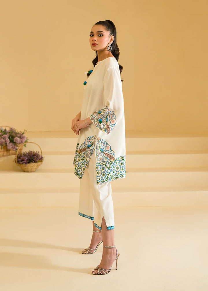 Sadaf Fawad Khan | Eid Pret 24 | Nia - Hoorain Designer Wear - Pakistani Ladies Branded Stitched Clothes in United Kingdom, United states, CA and Australia