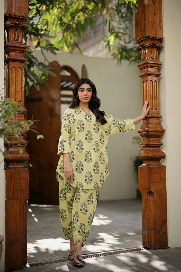 Sahar | Print Edit SS24 | P-23 - Hoorain Designer Wear - Pakistani Ladies Branded Stitched Clothes in United Kingdom, United states, CA and Australia