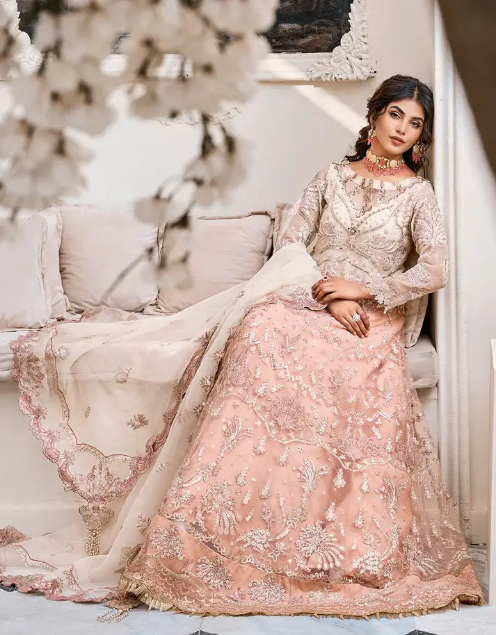Emaan Adeel | Eshaal Formals 2023 | ESH 07 - Hoorain Designer Wear - Pakistani Ladies Branded Stitched Clothes in United Kingdom, United states, CA and Australia