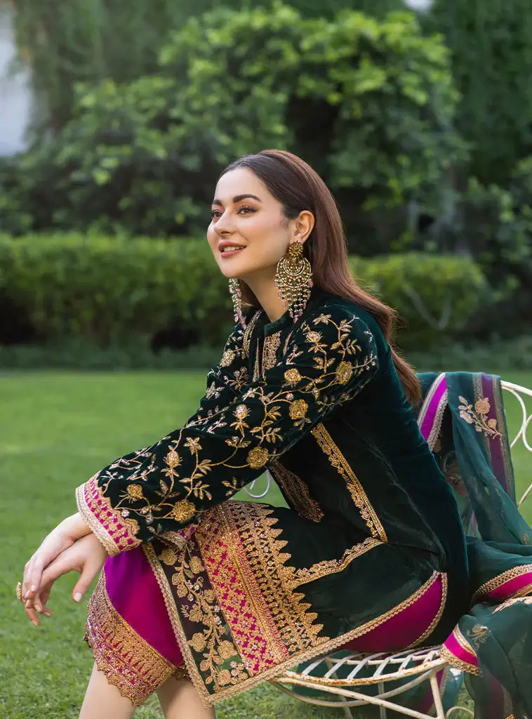 Zainab Chottani | Stitched Velvet 2022 | Pareeshay - Pakistani Clothes for women, in United Kingdom and United States