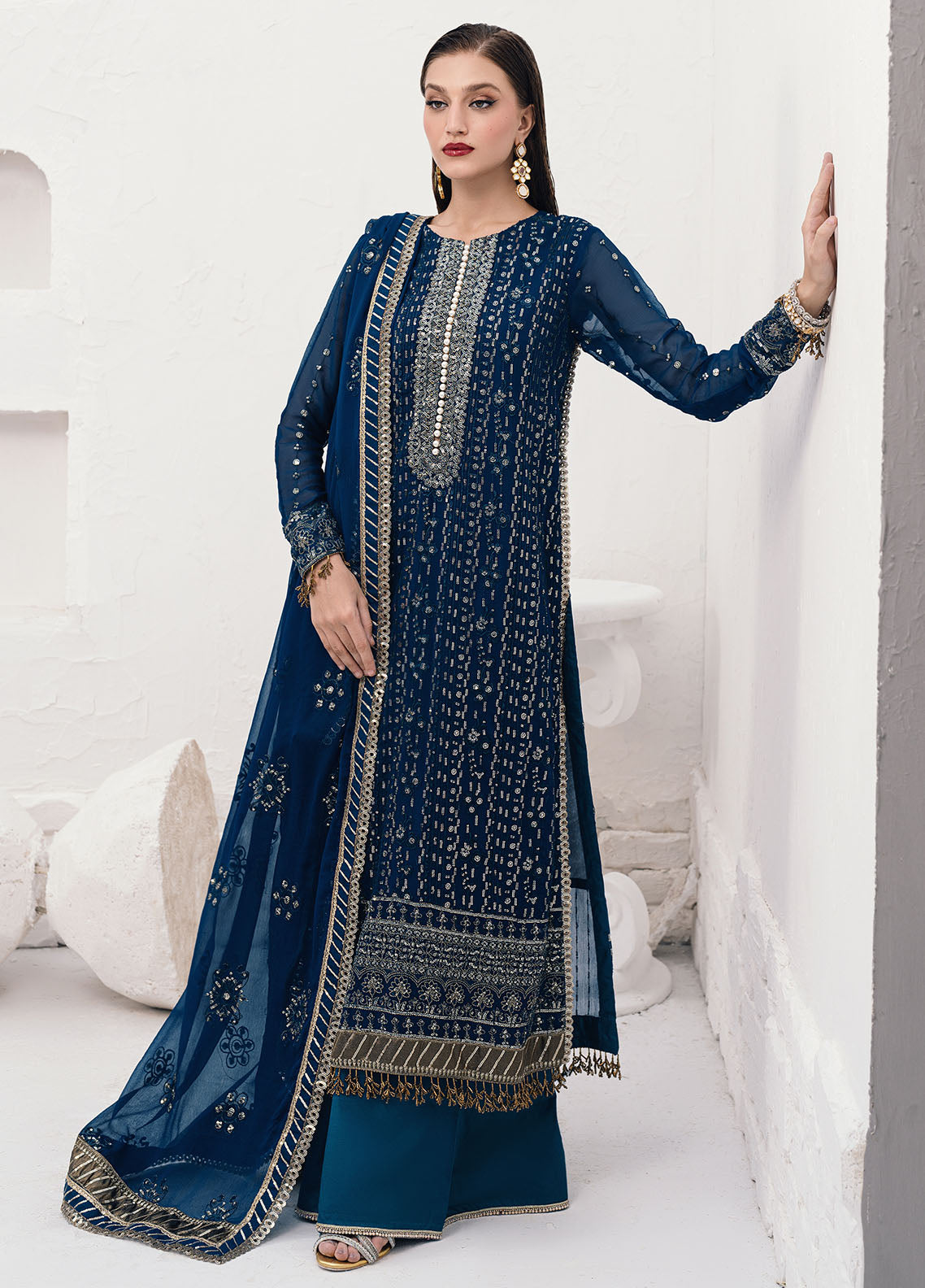 Sahane | Savoir Luxury Formals  | CT-140004 Ashen - Savoir