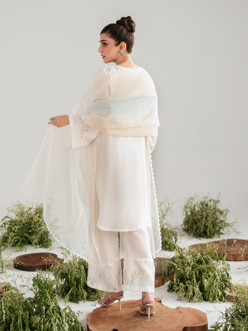 Ain | Luxe Edit | Serene
