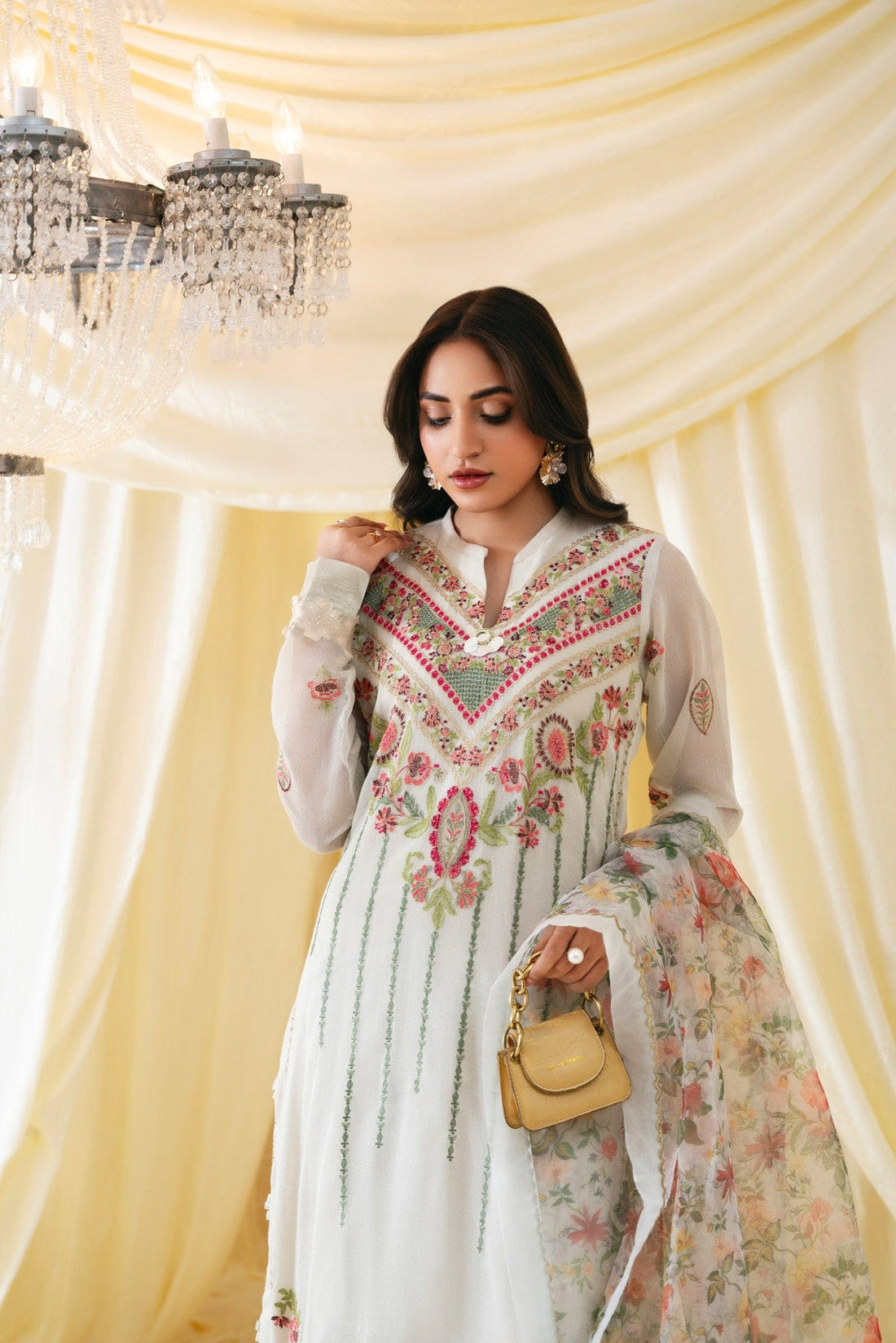 Taana Baana | Luxury Line | F427