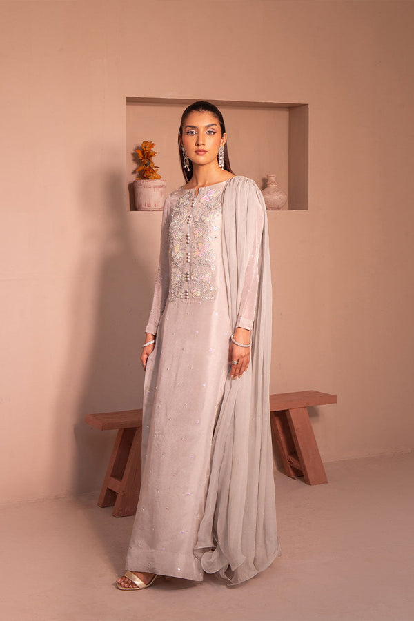 Leon | Leon Luxe Collection | ARIA - Hoorain Designer Wear - Pakistani Ladies Branded Stitched Clothes in United Kingdom, United states, CA and Australia