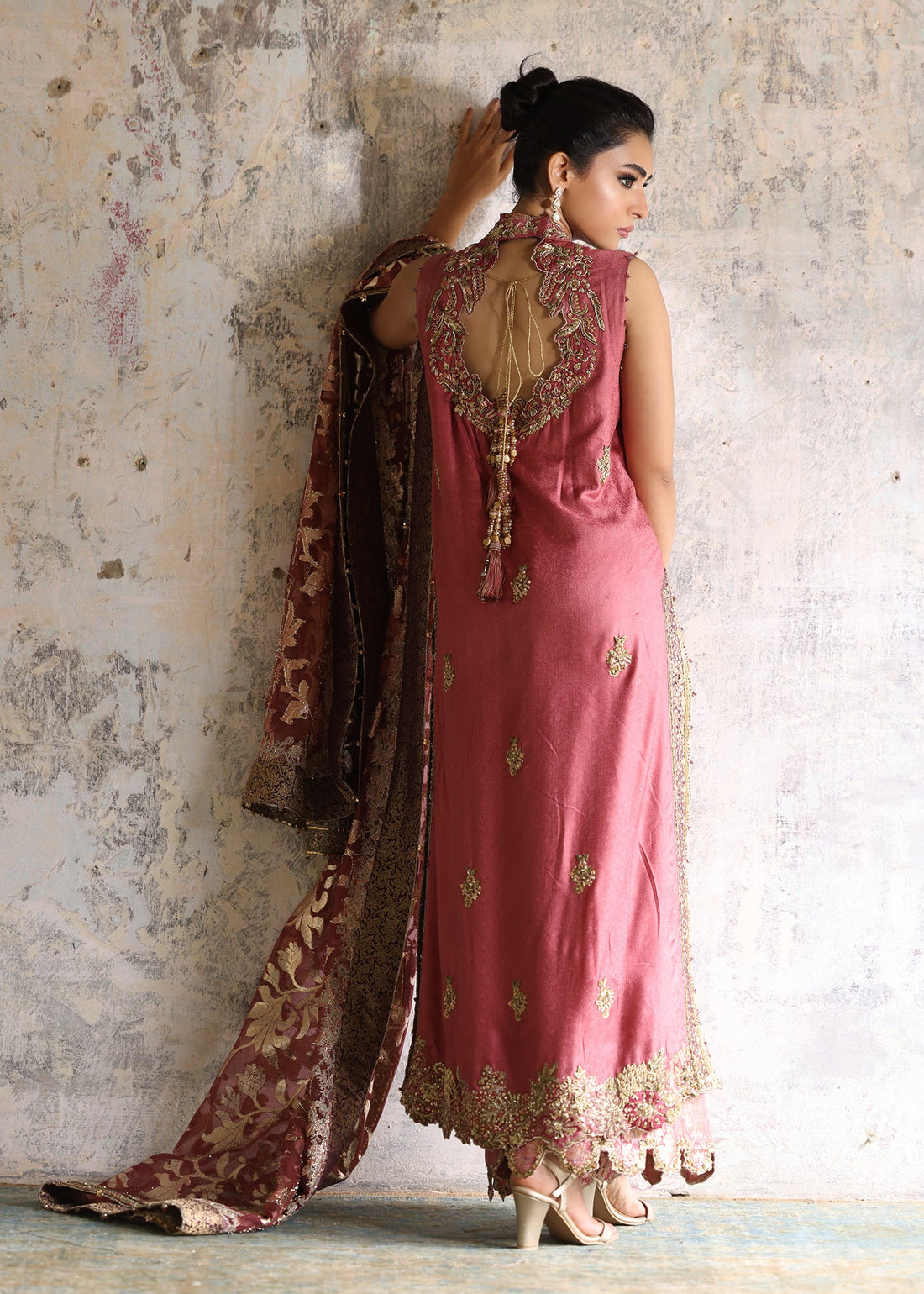 Umsha | Mehfil-e-Rang | Rose Allure