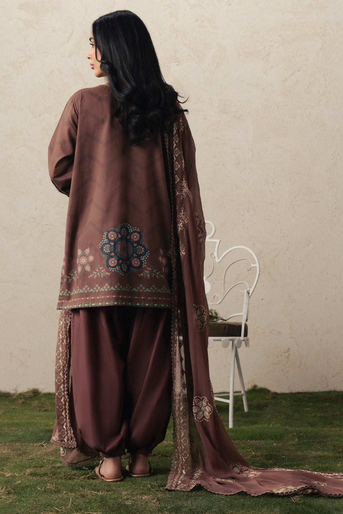 Cross Stitch | The Moonsoon Edit 26 | BRUNETTE GLAM-3PC PRINTED SUIT