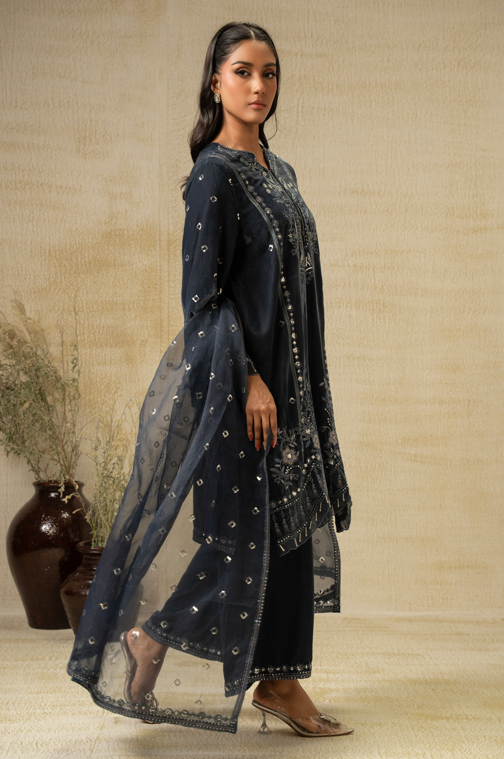 Zeen | Winter 25 | WUM35864