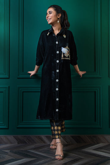 Wardha Saleem | Velvets Winter Fall 24 |  Hans Raj