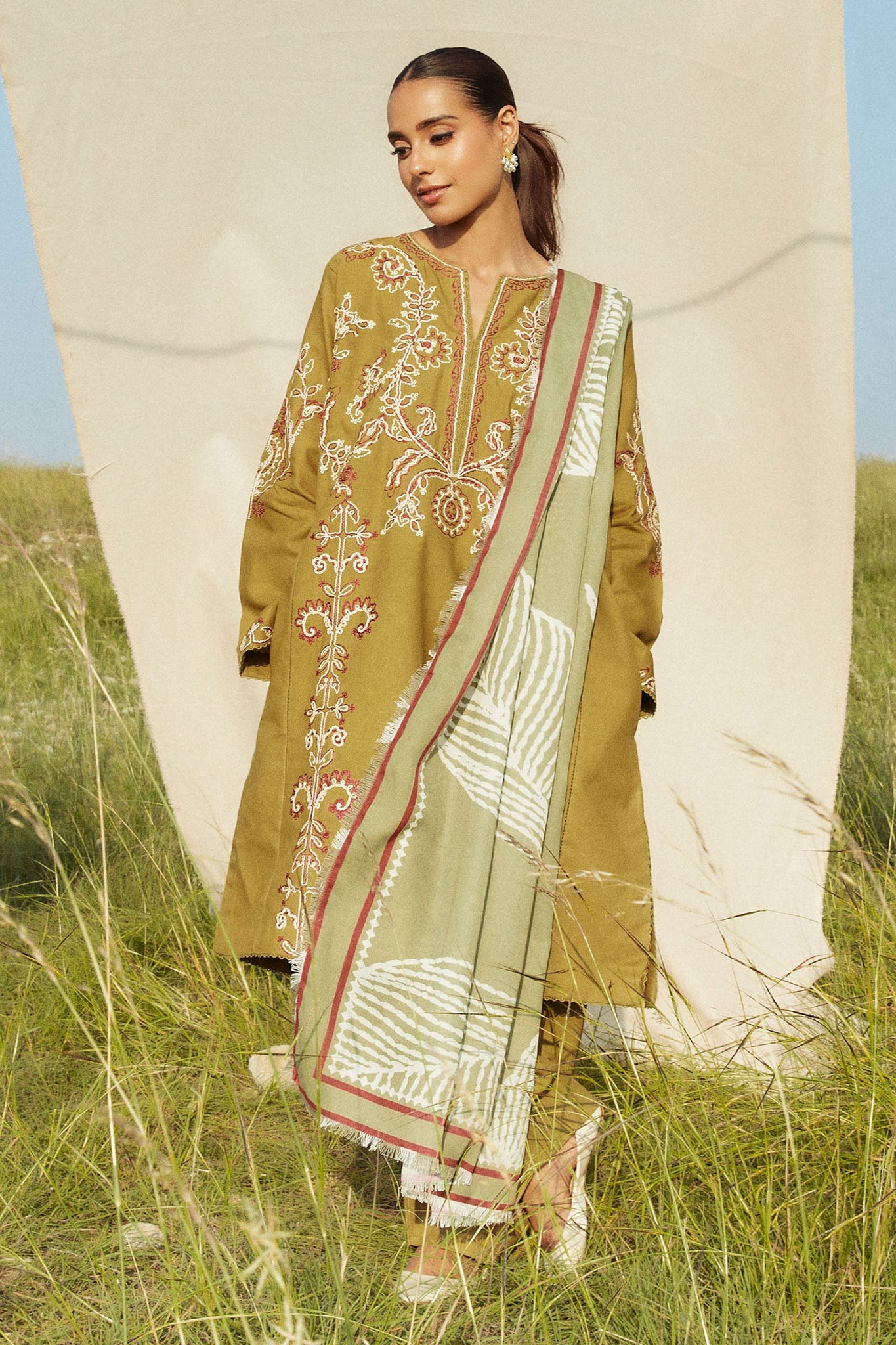 Zara Shahjahan | Coco Winter 24 | Peridot-5A