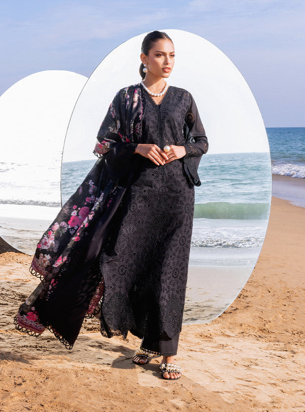 Zainab chottani | Luxury Chikankari 24 | KANZA - 5A - Hoorain Designer Wear - Pakistani Ladies Branded Stitched Clothes in United Kingdom, United states, CA and Australia