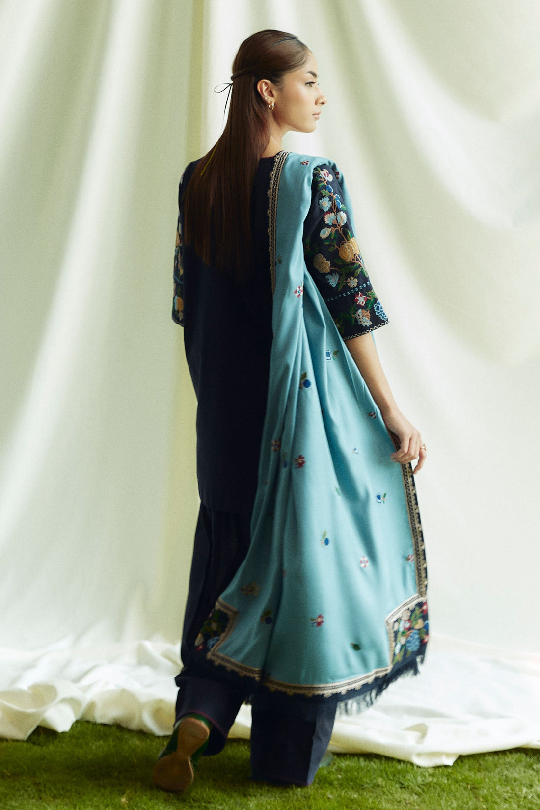 Zara Shahjahan | Coco Winter 24 | Onyx-7B