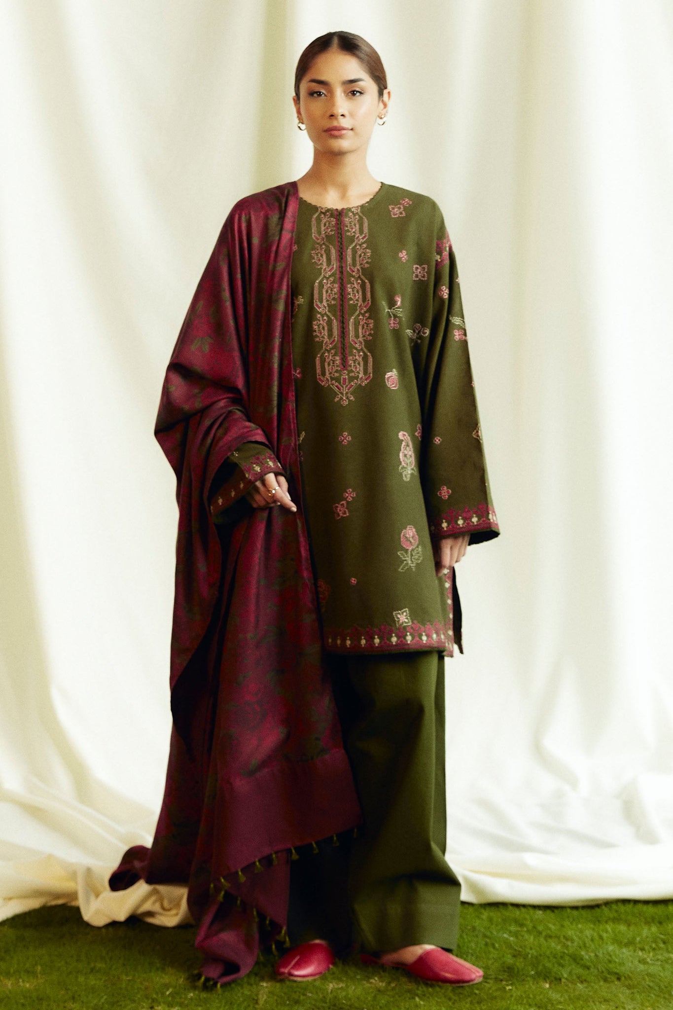 Zara Shahjahan | Coco Winter 24 | Amethyst-8B