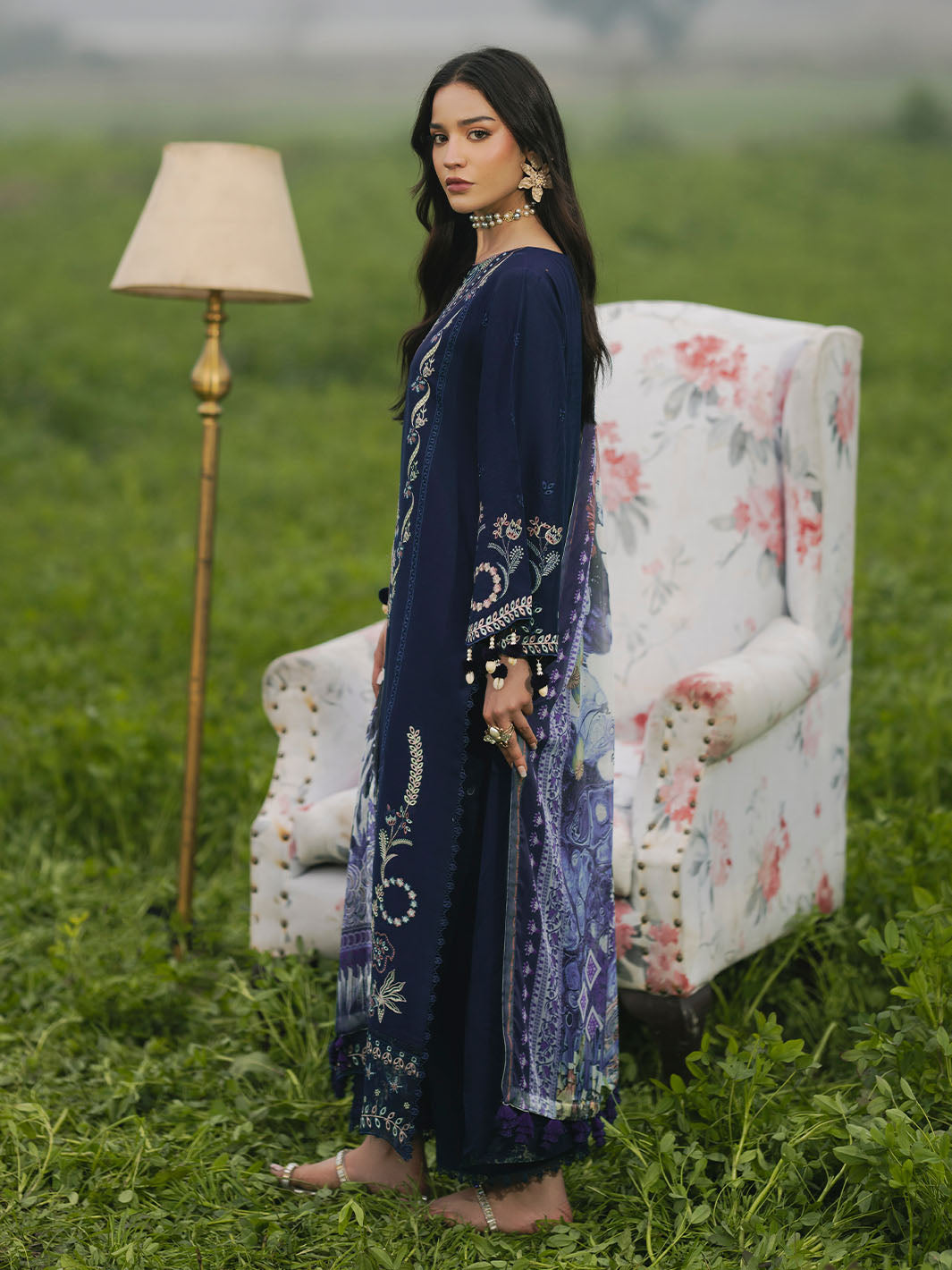 Izel | Dareen Luxury Lawn 25 | ZARQ