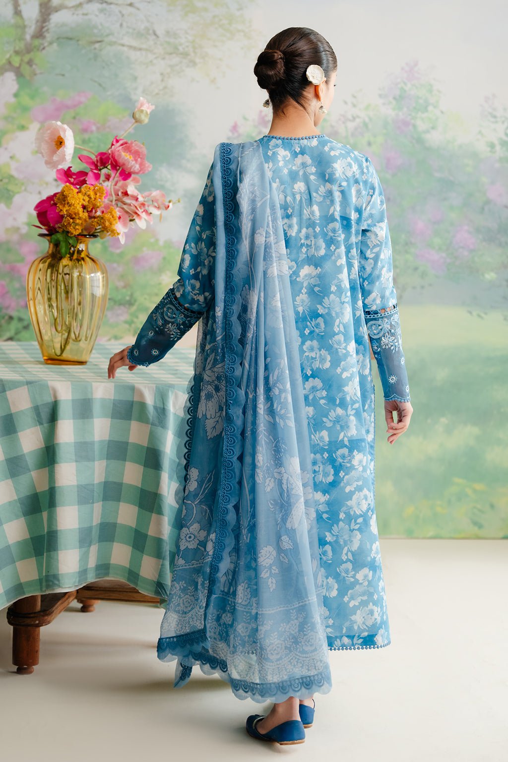 Afrozeh | The Floral Charm | Nigella - Pakistani Clothes - Hoorain Designer Wear