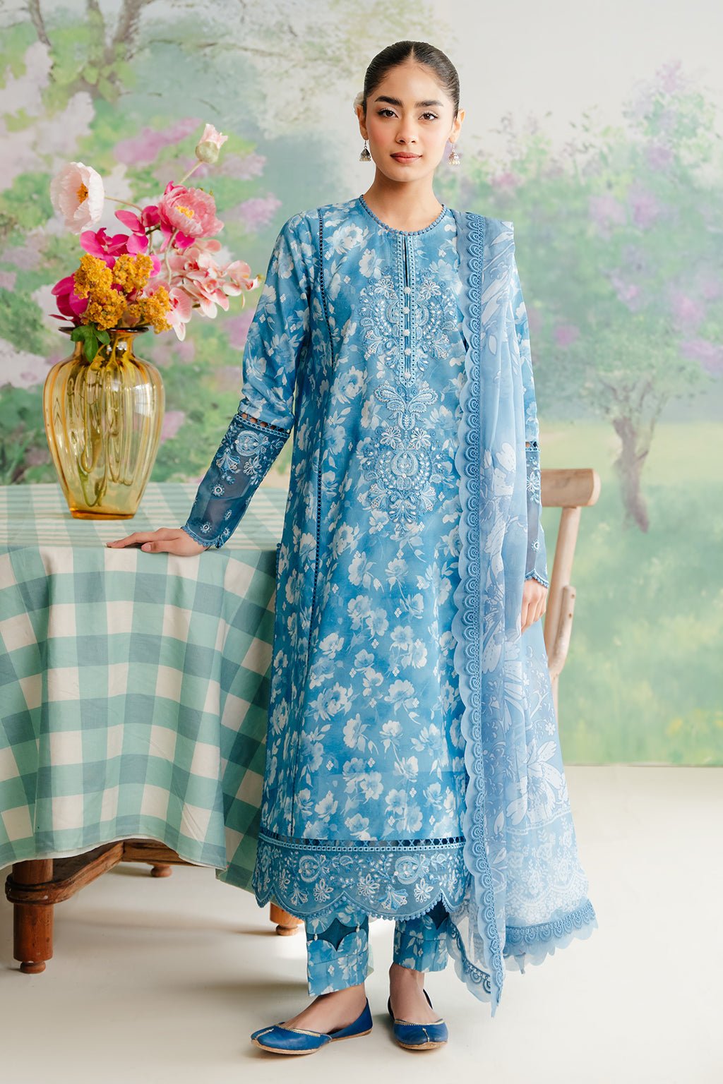 Afrozeh | The Floral Charm | Nigella - Pakistani Clothes - Hoorain Designer Wear