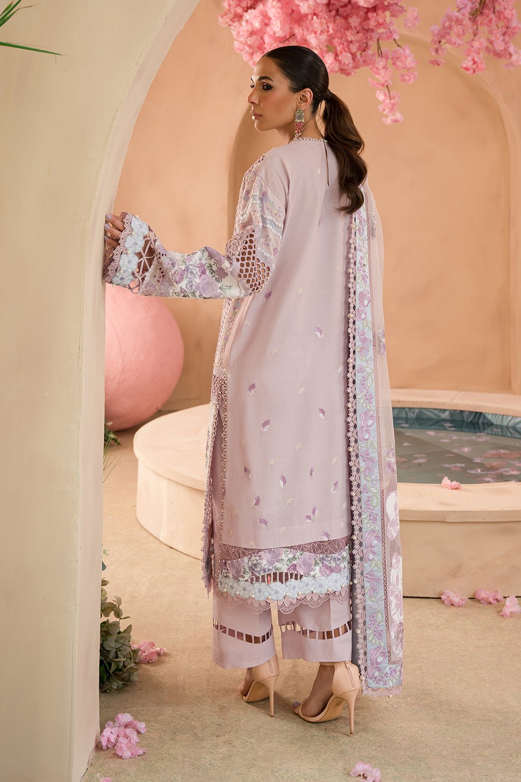 Afrozeh | The Pinted Grden Lawn 24 | Honeysuckle - Pakistani Clothes - Hoorain Designer Wear