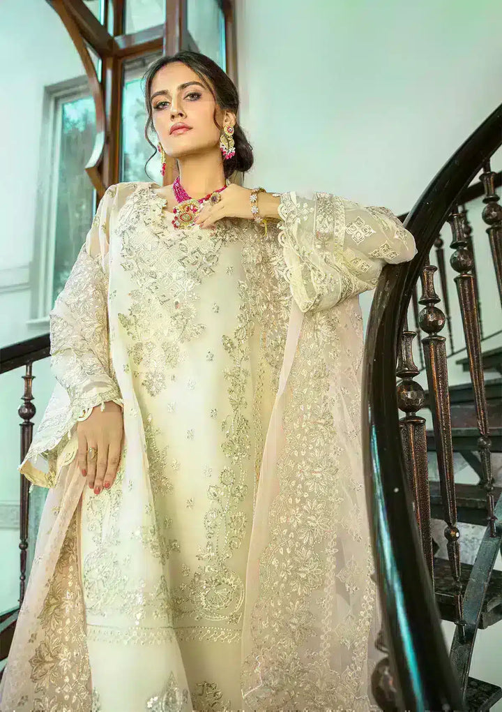 Aik Atelier | Formals Collection | GLOSSIER - LOOK 09 - Hoorain Designer Wear - Pakistani Ladies Branded Stitched Clothes in United Kingdom, United states, CA and Australia