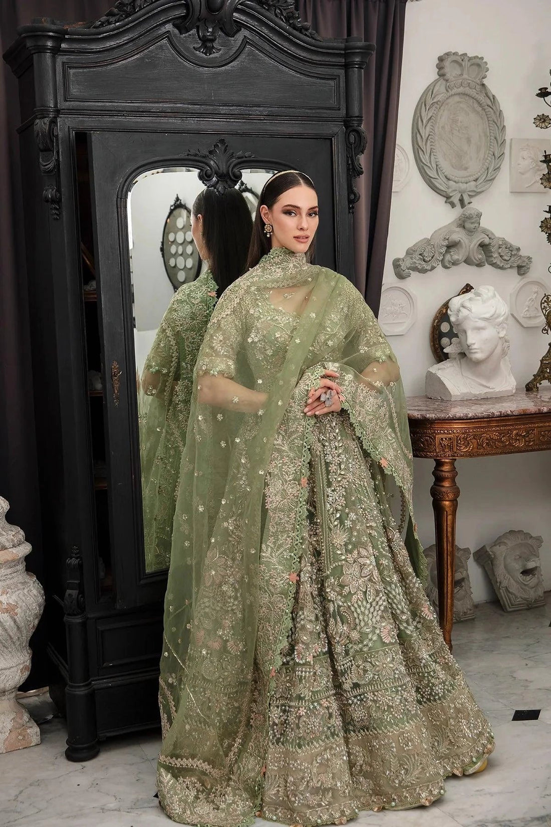 AJR Couture | Alif Luxury Wedding Formals 23 | Hazel - Pakistani Clothes - Hoorain Designer Wear