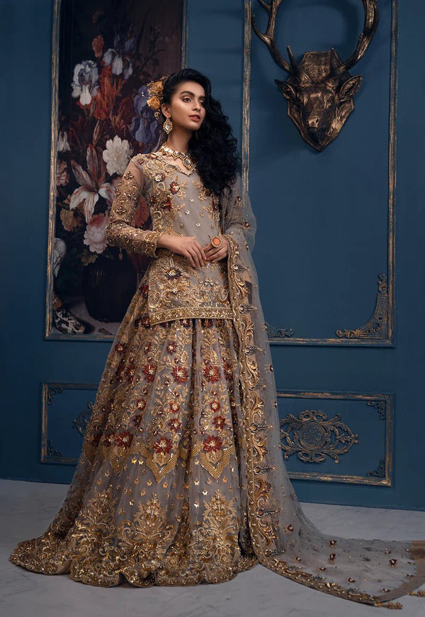 Akbar Aslam | Orphic Bridals | Queen Bee - Pakistani Clothes - Hoorain Designer Wear
