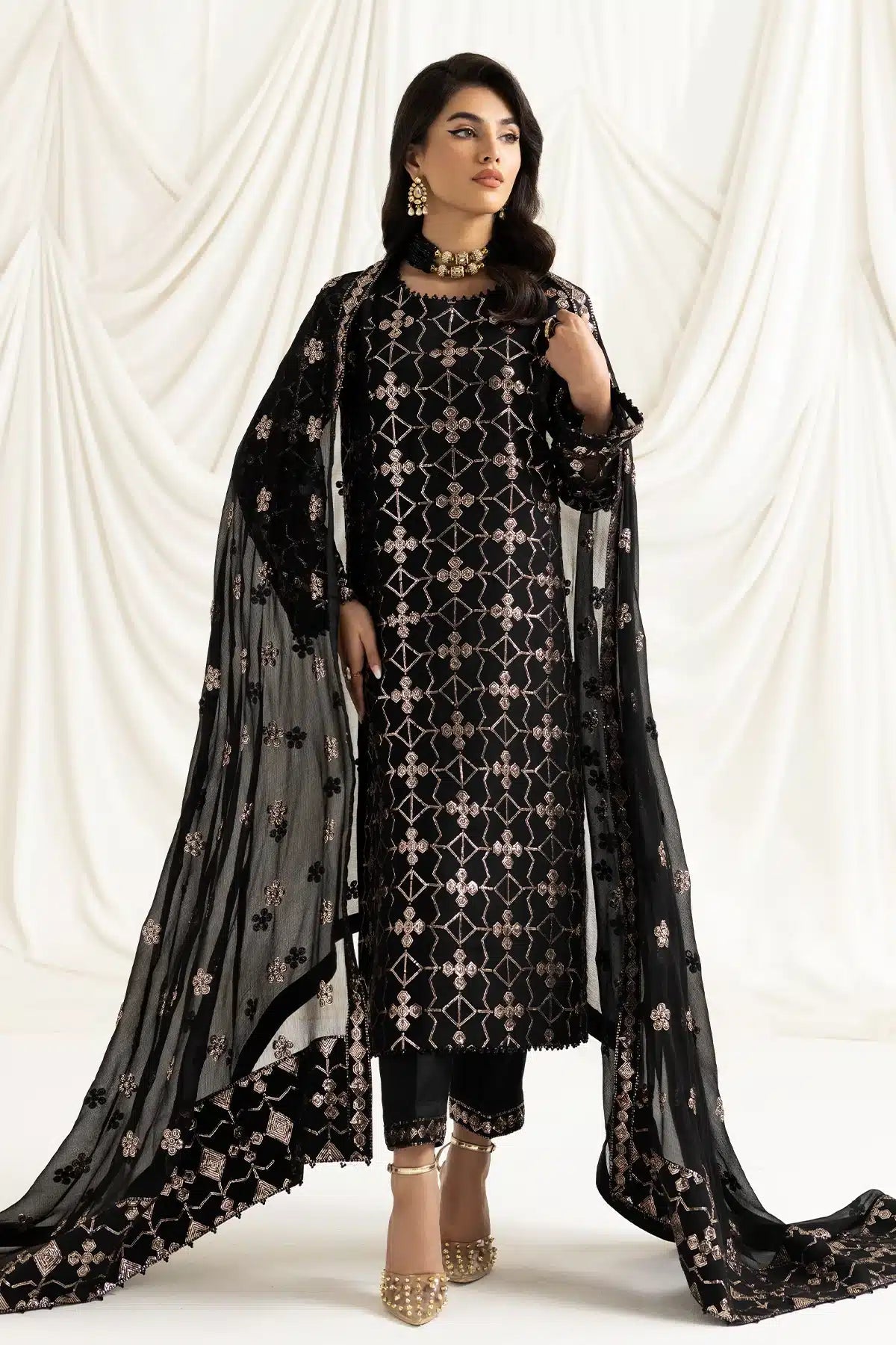 Alizeh | Dua Formals 23 | DUA - V02D04A - NAZIK(BLACK) - Pakistani Clothes - Hoorain Designer Wear