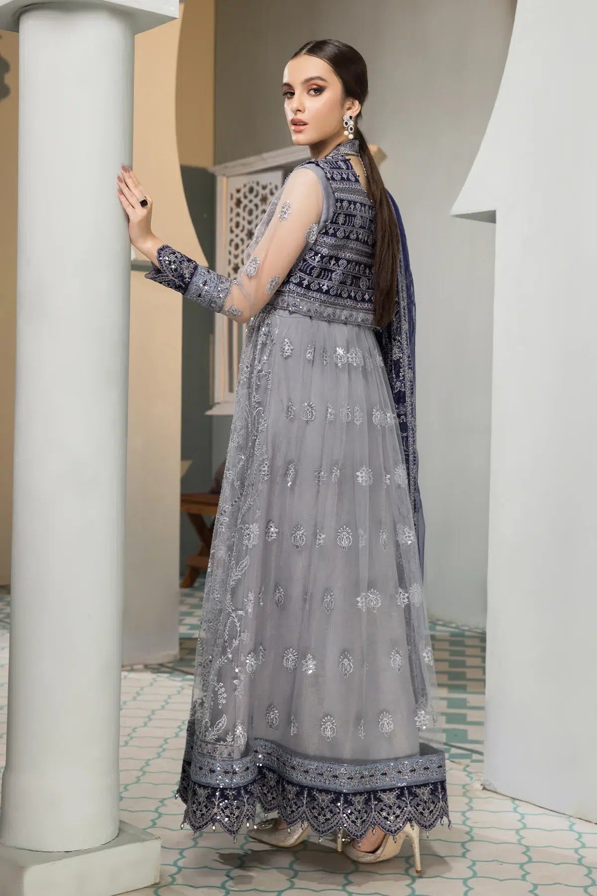 Alizeh | Formals Collection | Aks - Pakistani Clothes - Hoorain Designer Wear