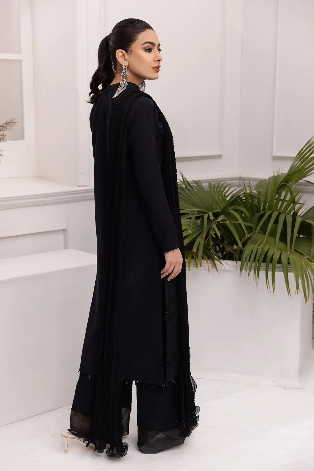Formals - Pakistani Formal Dresses and Clothes - United Kingdom Tagged "Slit Shirt with Plazo" Hoorain Designer Wear Formals - Pakistani Formal Dresses and Clothes - United Kingdom Tagged "Slit Shirt with Plazo" Hoorain Designer Wear