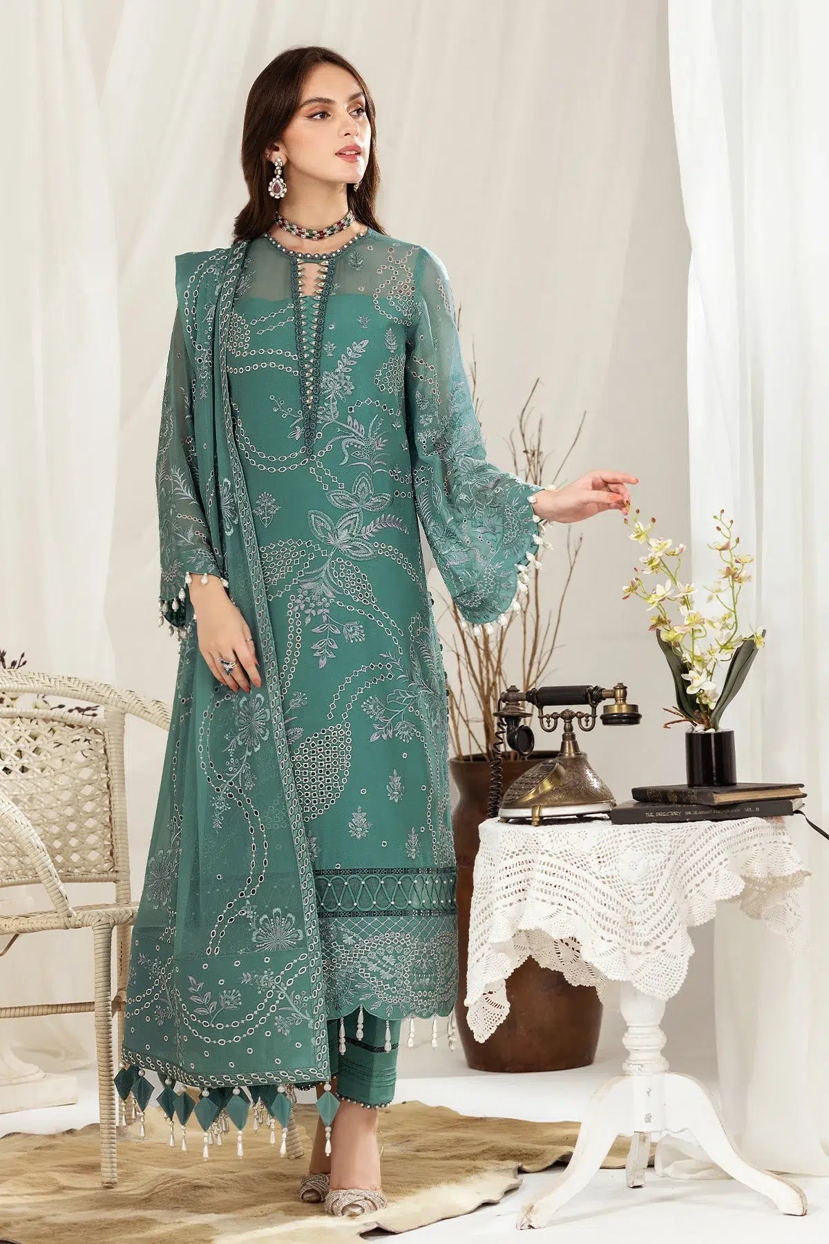 Alizeh | Formals Collection | Meshki - Pakistani Clothes - Hoorain Designer Wear