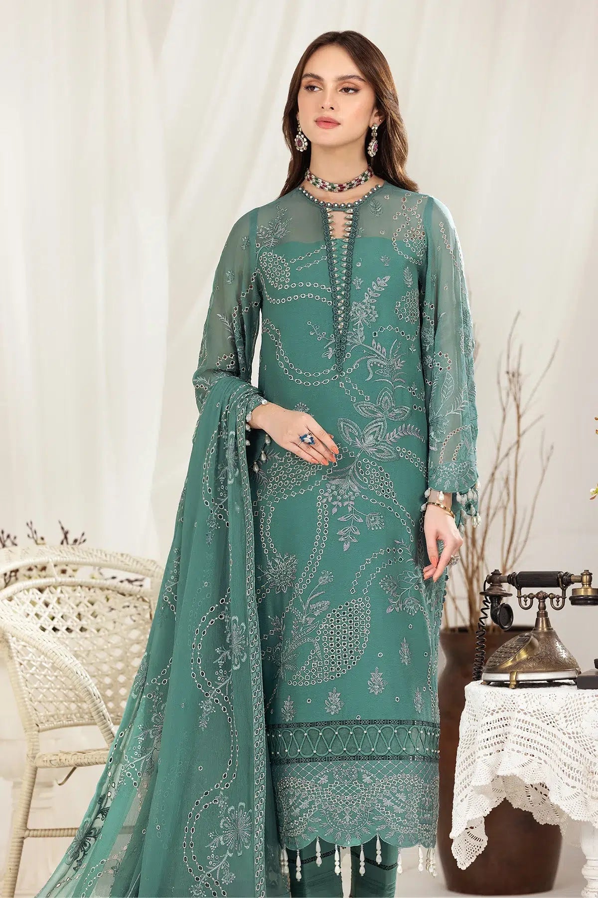 Alizeh | Formals Collection | Meshki - Pakistani Clothes - Hoorain Designer Wear