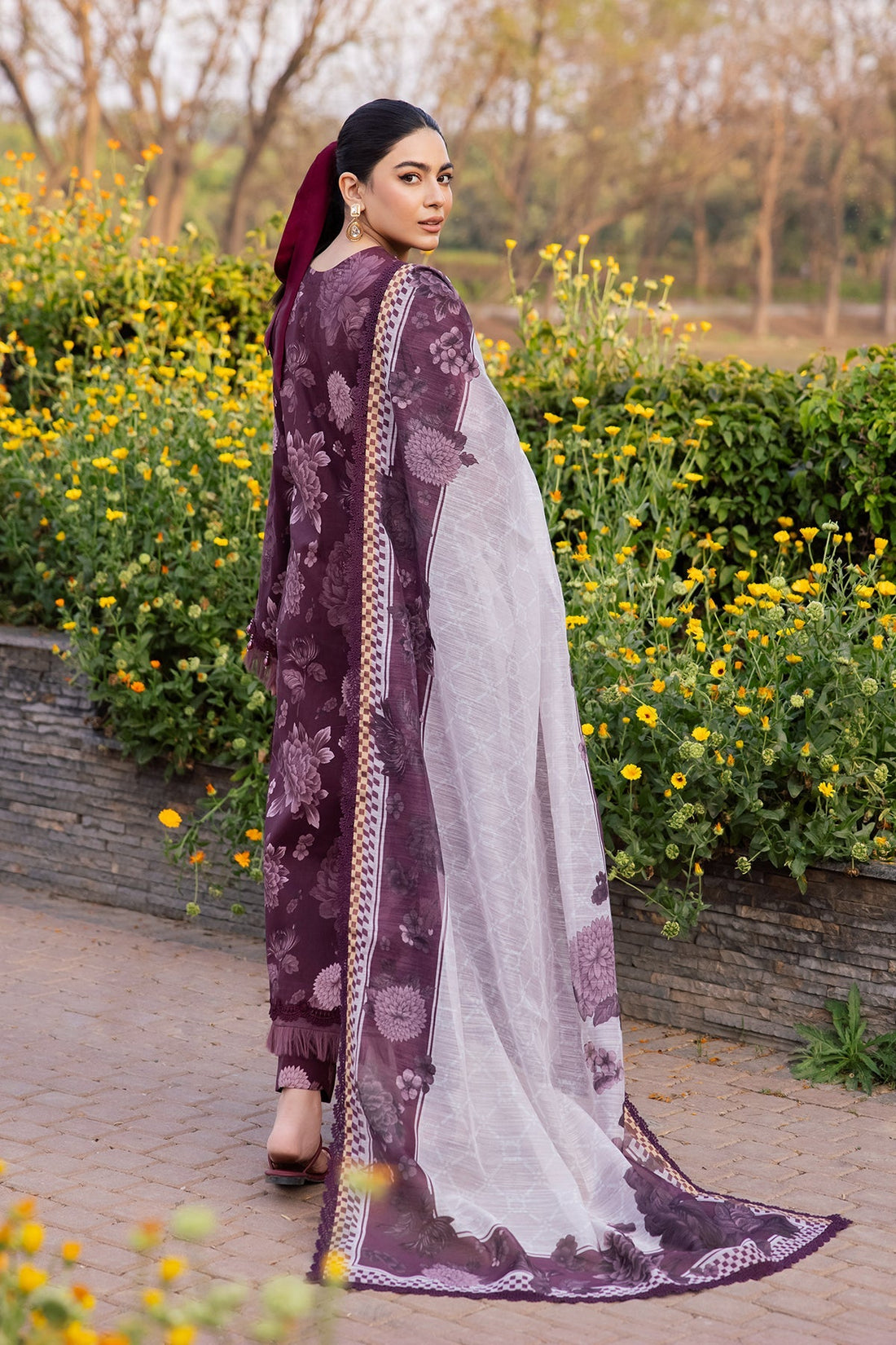 Alizeh | Sheen Lawn Prints 24 | ASTER - Pakistani Clothes - Hoorain Designer Wear