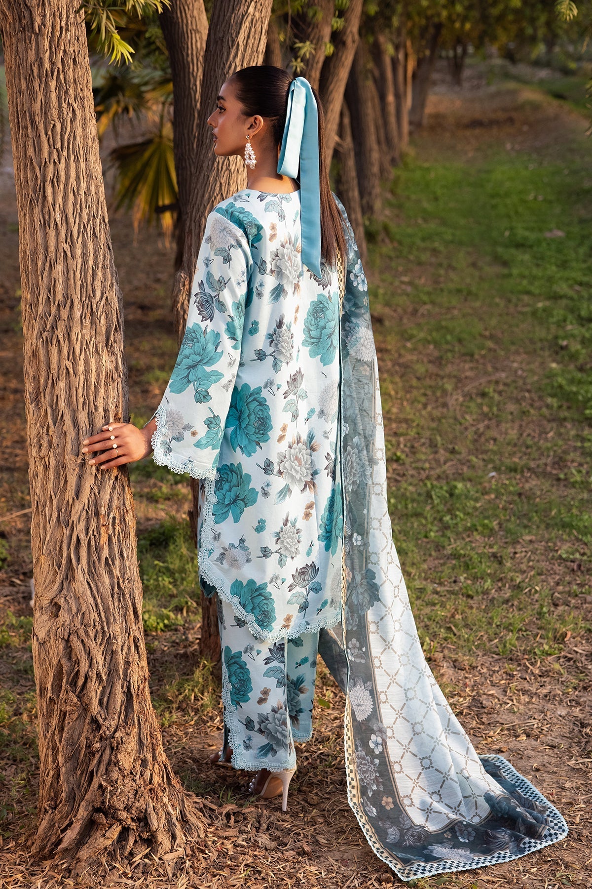 Alizeh | Sheen Lawn Prints 24 | BLUET - Pakistani Clothes - Hoorain Designer Wear